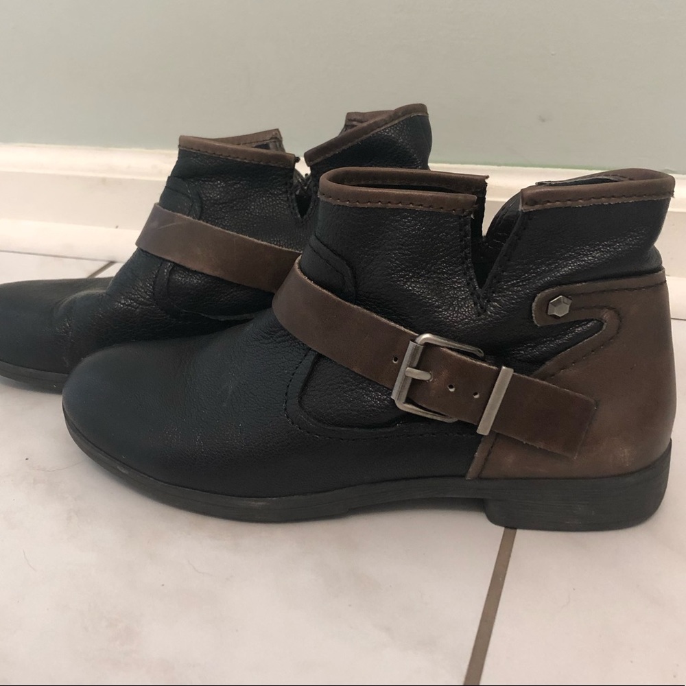 Ankle boots